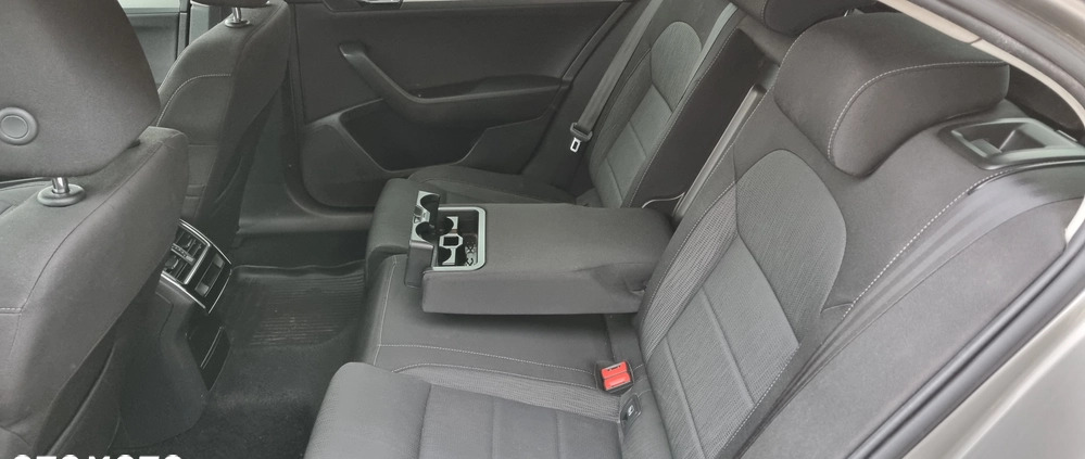 Skoda Superb cena 61900 przebieg: 298700, rok produkcji 2017 z Wojkowice małe 596